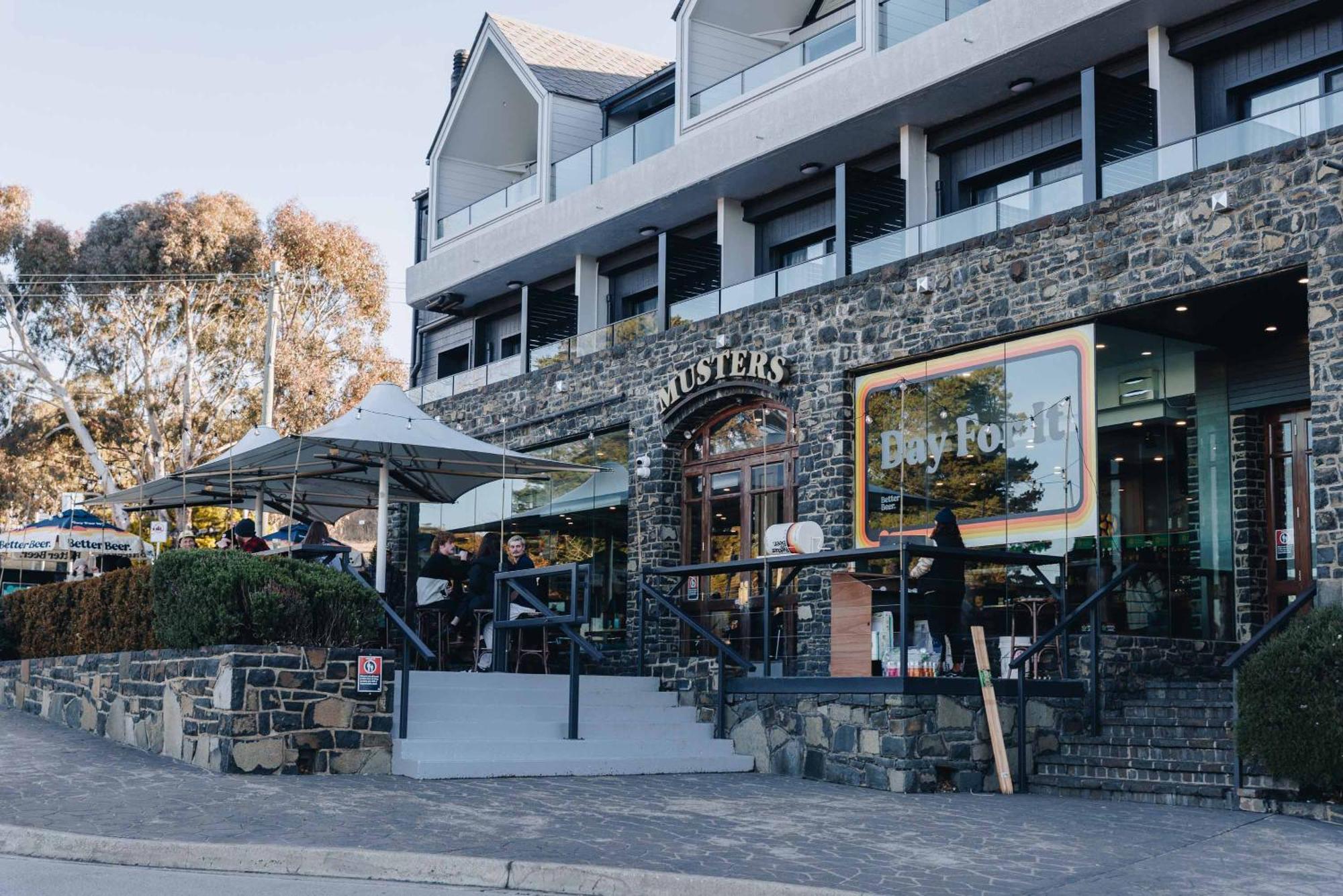 Banjo Paterson Inn Jindabyne Exterior photo